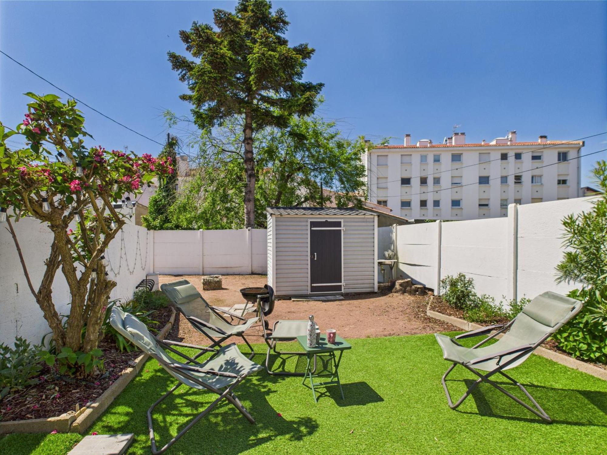 Entre Coeur De Ville Et Plage, Maison Pour 8 Saint Gilles Croix de vie Luaran gambar